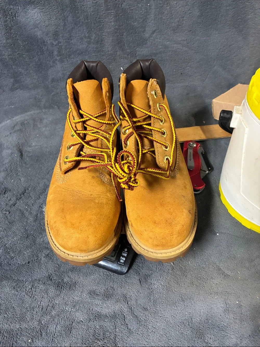 Timberland Wheat Suede Kids Boots with Dark Brown Collar and Yellow/Brown Laces